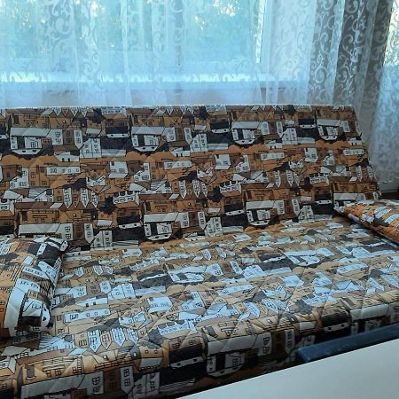 Apartment On Lermontova 35A ムカチェヴォ エクステリア 写真