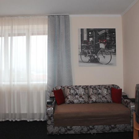 Apartment On Lermontova 35A ムカチェヴォ エクステリア 写真