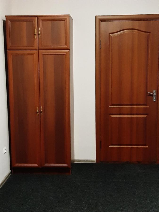Apartment On Lermontova 35A ムカチェヴォ エクステリア 写真