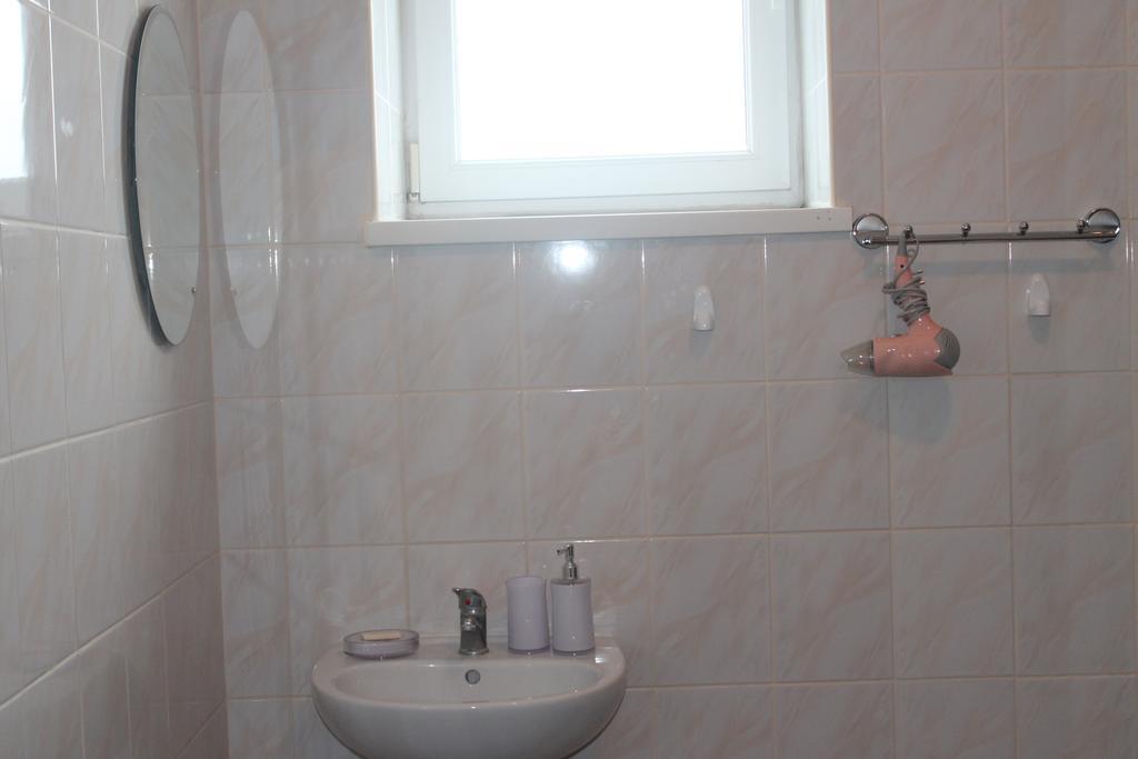Apartment On Lermontova 35A ムカチェヴォ エクステリア 写真